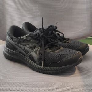 Women's Black Running Shoes
